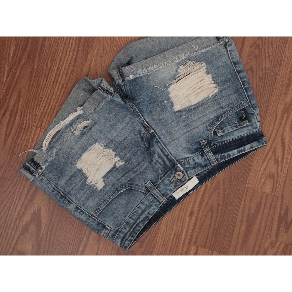 KanCan Distressed Denim Shorts Medium Wash High Rise Frayed Hem‎ Size M
